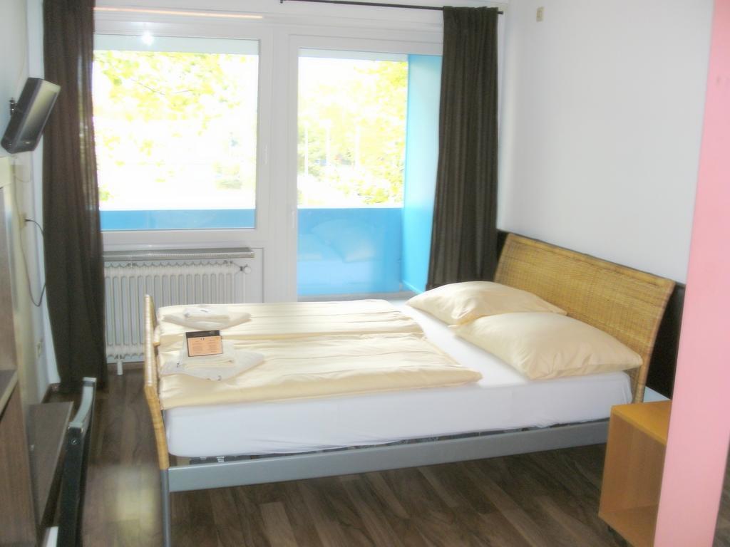 Ft Hotel Фрайбург Екстериор снимка